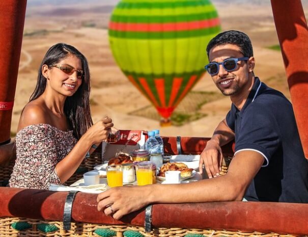 Take a private sunrise hot air balloon flight over Marrakech's beautiful landscapes. Book your exclusive adventure today!