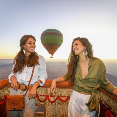 Take a private sunrise hot air balloon flight over Marrakech's beautiful landscapes. Book your exclusive adventure today!